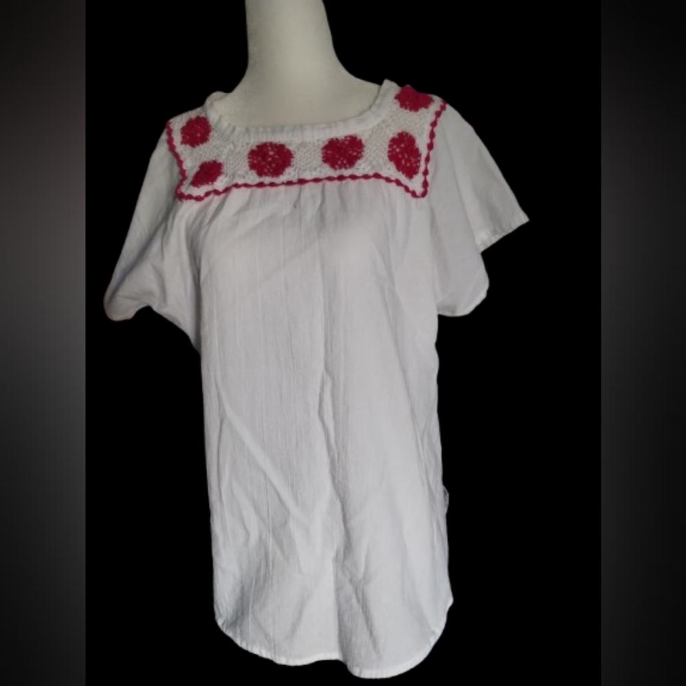 NWOT White Cotton Blouse with Pink Embroidered Flowers Size S-M
